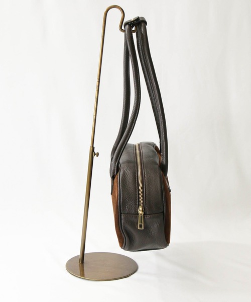 AULENTTI（オウレンティ）の「スエード×レザーボストン（ショルダーバッグ・レディース・ブラウン・FREE）」の9枚目の写真