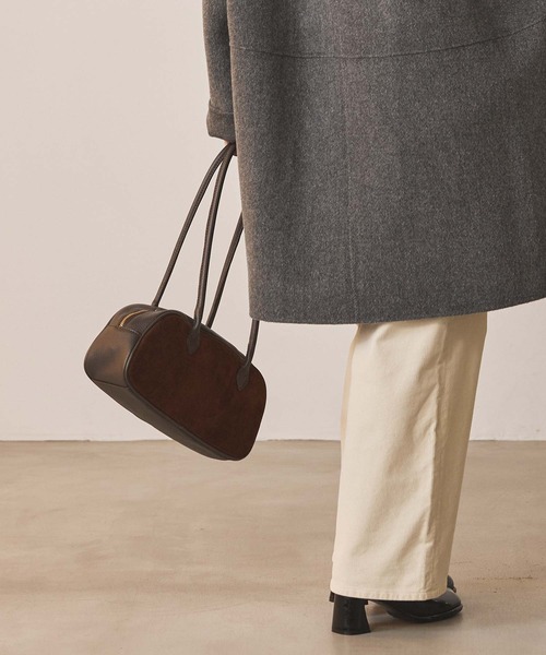 AULENTTI（オウレンティ）の「スエード×レザーボストン（ショルダーバッグ・レディース・ブラウン・FREE）」の5枚目の写真