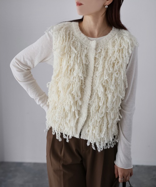 Riberry（リベリー）の「フリンジニットベスト（ベスト・レディース・ブラウン/チャコールグレー/アイボリー・FREE）」の16枚目の写真