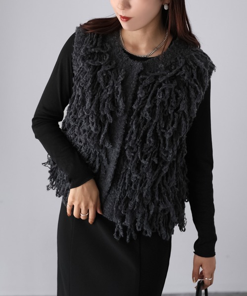 Riberry（リベリー）の「フリンジニットベスト（ベスト・レディース・ブラウン/チャコールグレー/アイボリー・FREE）」の21枚目の写真