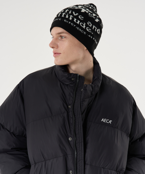 AECA(エイカ)の「AECA CURVED SHORT PUFFER JUMPER-BLACK(ダウンジャケット/コート・メンズ・その他・MEDIUM/LARGE/SMALL)」の2枚目の写真