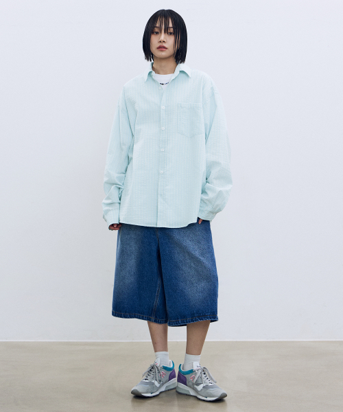 F.ILLUMINATE（フィルミネイト）の「シアサーカー ストライプシャツ-スカイブルー（シャツ/ブラウス・レディース・その他・SMALL/MEDIUM）」の4枚目の写真