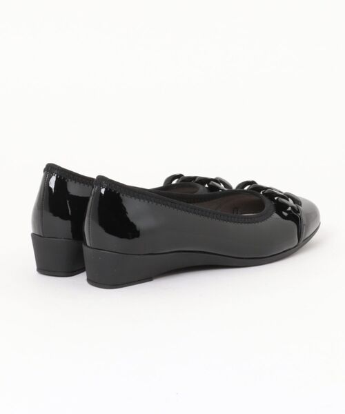 Bridget Birkin(ブリジットバーキン)の「【Bridget Birkin Walk】アクリルチェーンウォーキングパンプス(55225B)(パンプス・レディース・ブラック・23/24.5/22.5/24)」の2枚目の写真
