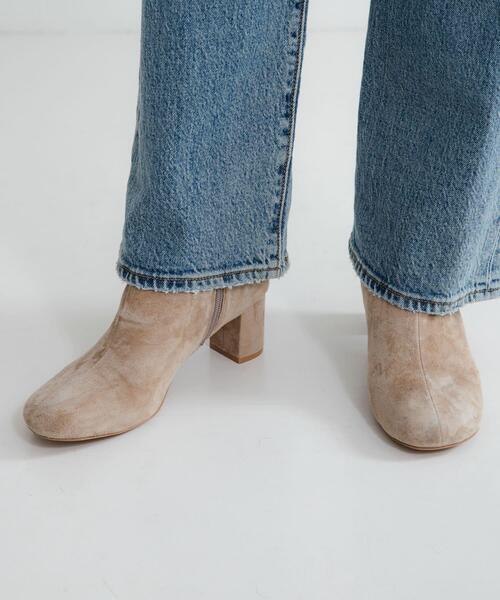 URBAN RESEARCH（アーバンリサーチ）の「オブリークトゥスエードブーツ（ブーツ・レディース・ベージュ/ブラウン・24.5/23.5/25/24）」の4枚目の写真