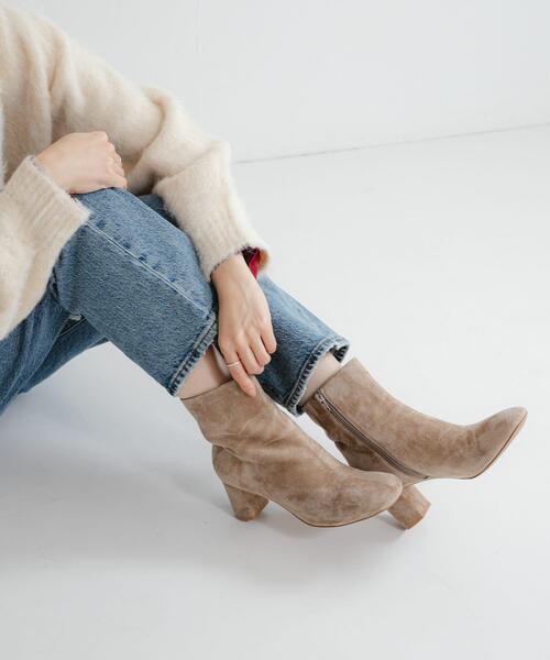 URBAN RESEARCH（アーバンリサーチ）の「オブリークトゥスエードブーツ（ブーツ・レディース・ベージュ/ブラウン・24.5/23.5/25/24）」の6枚目の写真