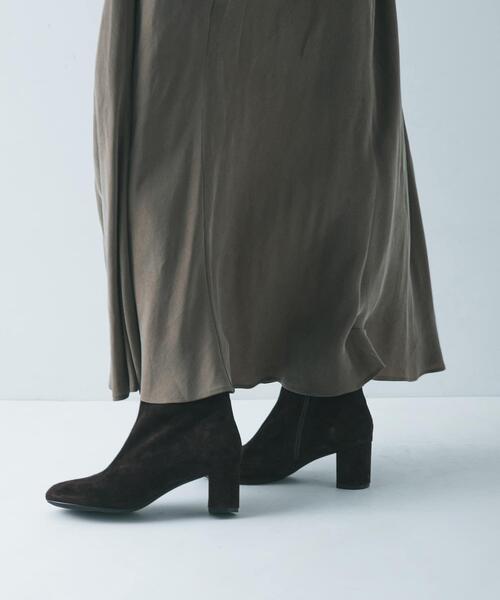 URBAN RESEARCH（アーバンリサーチ）の「オブリークトゥスエードブーツ（ブーツ・レディース・ベージュ/ブラウン・24.5/23.5/25/24）」の13枚目の写真