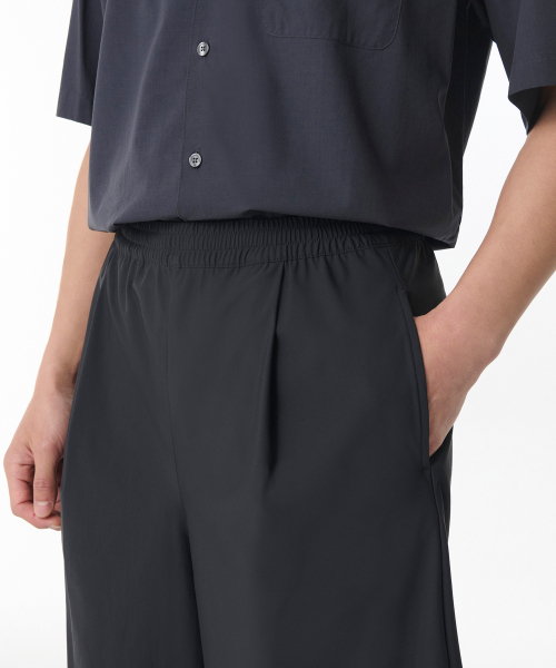 MUSINSA STANDARD（ムシンサスタンダード）の「クーリングワンタックバンディングバミューダパンツ[ダークグレー]（その他パンツ・メンズ・その他・34/32/30/26/28/40/38/42/36）」の4枚目の写真