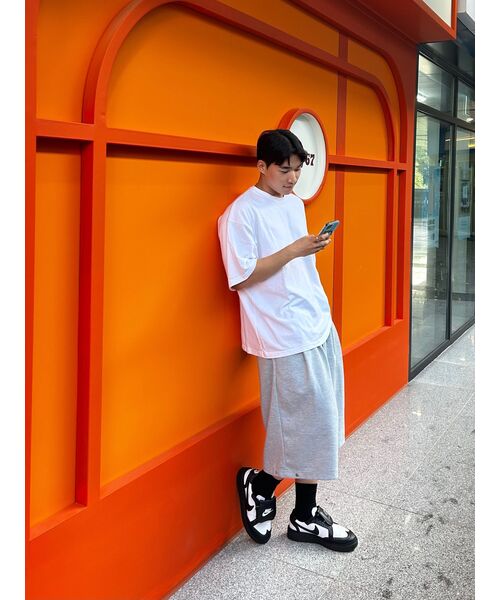 MUSINSA STANDARD（ムシンサスタンダード）の「エクストラオーバーサイズクルーネックTシャツ[ホワイト]（Tシャツ/カットソー・メンズ・その他・SMALL/MEDIUM/LARGE/X-LARGE/XX-LARGE/XXX-LARGE）」の8枚目の写真