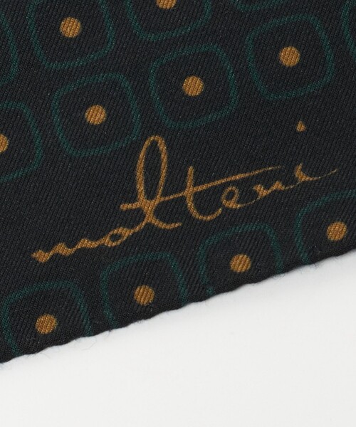 UNITED ARROWS（ユナイテッドアローズ）の「＜molteni＞スクエアプリント アスコットタイ（ストール/ショール・メンズ・ダークグリーン・FREE）」の3枚目の写真