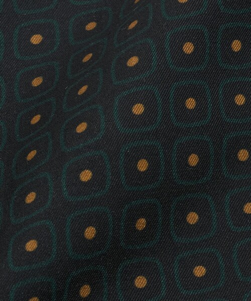UNITED ARROWS（ユナイテッドアローズ）の「＜molteni＞スクエアプリント アスコットタイ（ストール/ショール・メンズ・ダークグリーン・FREE）」の4枚目の写真