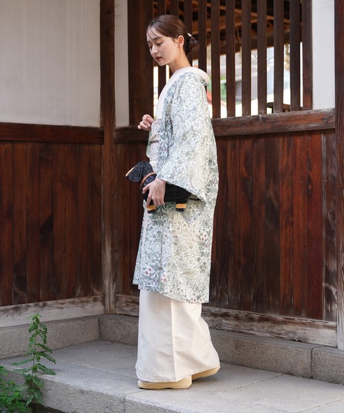 utatane（ウタタネ）の「羽織 ニコアンティーク Strawberry Thief(イチゴ泥棒) ブルーグリーン Fabric by BEST OF MORRIS ベスト・オブ・モリス（着物・レディース・グリーン・FREE）」の10枚目の写真