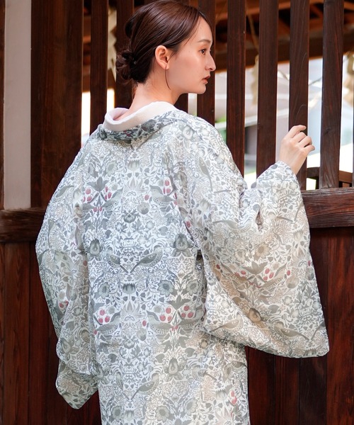 utatane（ウタタネ）の「羽織 ニコアンティーク Strawberry Thief(イチゴ泥棒) ブルーグリーン Fabric by BEST OF MORRIS ベスト・オブ・モリス（着物・レディース・グリーン・FREE）」の4枚目の写真