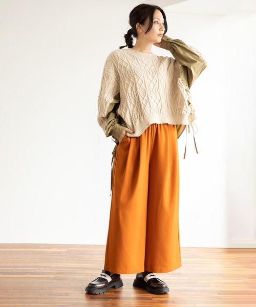 OSMOSIS（オズモーシス）の「ケーブル編切替ニットプルオーバー（ニット/セーター・レディース・アイボリー/ブラック/ライトグレー・ONE SIZE）」の4枚目の写真