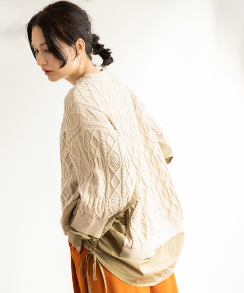 OSMOSIS（オズモーシス）の「ケーブル編切替ニットプルオーバー（ニット/セーター・レディース・アイボリー/ブラック/ライトグレー・ONE SIZE）」の9枚目の写真