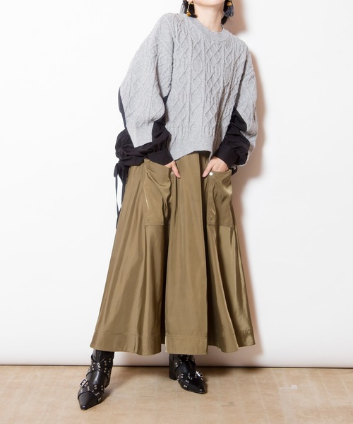 OSMOSIS（オズモーシス）の「ケーブル編切替ニットプルオーバー（ニット/セーター・レディース・アイボリー/ブラック/ライトグレー・ONE SIZE）」の12枚目の写真