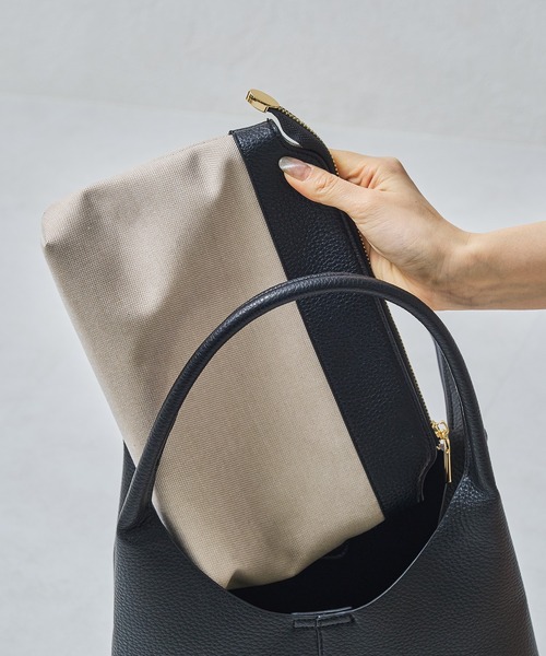 31 Sons de mode(トランテアン ソン ドゥ モード)の「ショルダーホーボーバッグ(ハンドバッグ・レディース・ホワイト/ブラック・フリ-)」の15枚目の写真