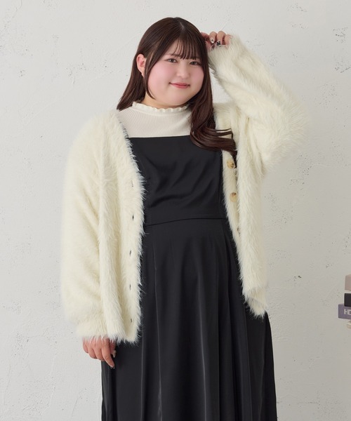 Louiosy(ルオシー)の「【大きいサイズ】Vネックシャギーニットカーディガン(カーディガン/ボレロ・レディース・チャコールグレー/ダークグリーン/アイボリー・3L/X-LARGE/4L)」の12枚目の写真