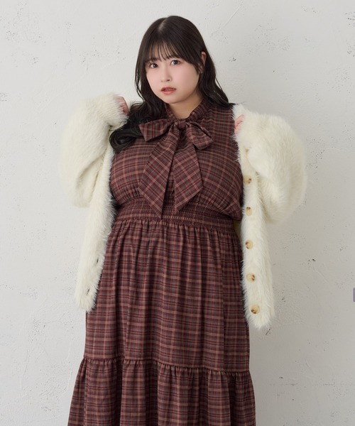 Louiosy(ルオシー)の「【大きいサイズ】Vネックシャギーニットカーディガン(カーディガン/ボレロ・レディース・チャコールグレー/ダークグリーン/アイボリー・3L/X-LARGE/4L)」の9枚目の写真