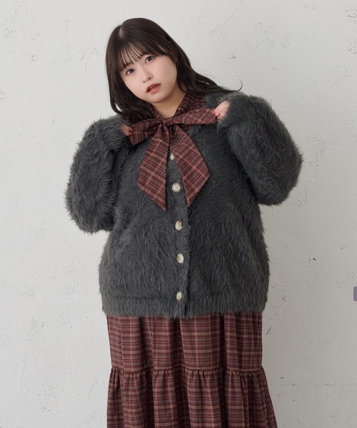 Louiosy(ルオシー)の「【大きいサイズ】Vネックシャギーニットカーディガン(カーディガン/ボレロ・レディース・チャコールグレー/ダークグリーン/アイボリー・3L/X-LARGE/4L)」の15枚目の写真