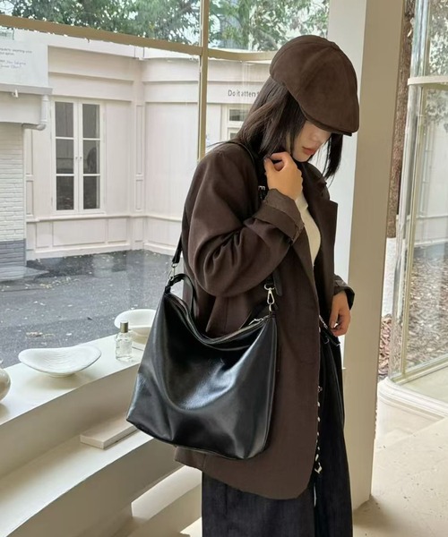 NuNuNa(ヌヌナ)の「【NuNuNa】2WAY合成皮革ショルダーバッグ(ショルダーバッグ・レディース・ブラウン/キャメル/ブラック/アイボリー・FREE)」の5枚目の写真