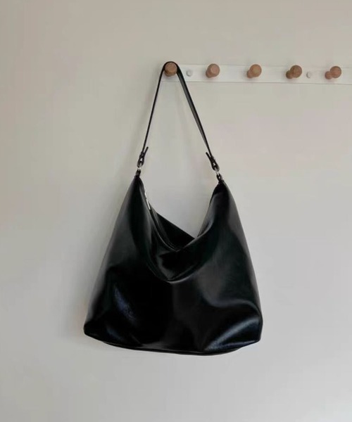 NuNuNa(ヌヌナ)の「【NuNuNa】2WAY合成皮革ショルダーバッグ(ショルダーバッグ・レディース・ブラウン/キャメル/ブラック/アイボリー・FREE)」の8枚目の写真
