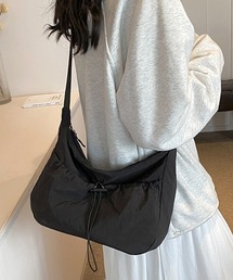 ショルダーバッグ ナイロン 無地 軽量