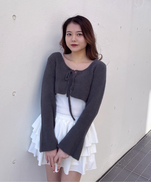 one way(ワンウェイ)の「フェザーボレロ(カーディガン/ボレロ・レディース・グレー/ホワイト/ブラック・FREE)」の3枚目の写真