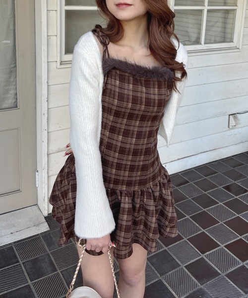 one way(ワンウェイ)の「フェザーボレロ(カーディガン/ボレロ・レディース・グレー/ホワイト/ブラック・FREE)」の22枚目の写真