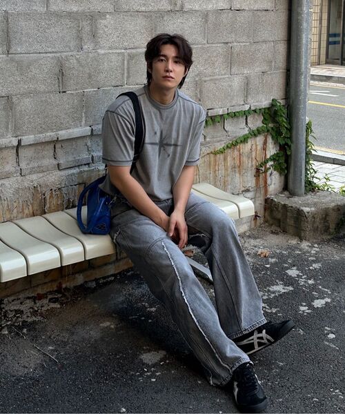 UNGIMMICK(アンジミック)の「STONE WASHED DENIM PANTS (GRAY)(デニムパンツ・メンズ・その他・MEDIUM/SMALL/LARGE)」の3枚目の写真