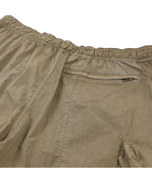 PENFIELD(ペンフィールド)の「GARMENT DYED UTILITY HALF PANTS BEIGE_FQ2WP29U(その他パンツ・メンズ・ベージュ・LARGE/MEDIUM)」の5枚目の写真