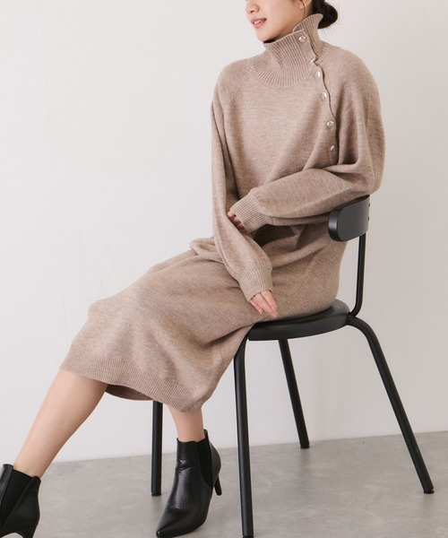 Jayro（ジャイロ）の「金ボタンニットワンピース（ワンピース・レディース・ブラック/グレー系その他/チャコールグレー/ホワイト系その他2・M）」の4枚目の写真