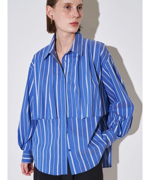 ELENDEEK(エレンディーク)の「ストライプレイヤードシャツ(シャツ/ブラウス・レディース・オフホワイト/ブルー/ピンク・FREE)」の2枚目の写真