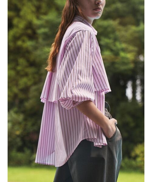 ELENDEEK(エレンディーク)の「ストライプレイヤードシャツ(シャツ/ブラウス・レディース・オフホワイト/ブルー/ピンク・FREE)」の5枚目の写真