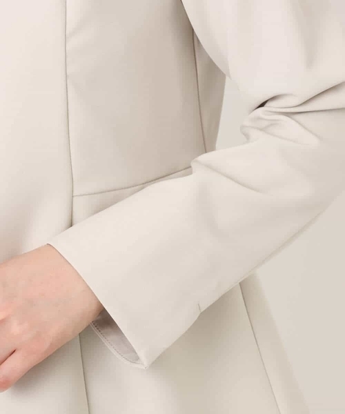 OFUON le MK（オフオンルエムケー）の「[セットアップ対応]ダブルクロス ペプラムブラウス/洗える/WEB限定サイズあり（シャツ/ブラウス・レディース・ベージュ/ネイビー・36/38/40）」の9枚目の写真