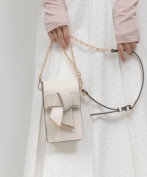 RANDA(ランダ)の「リボンベルトミニショルダーバッグ(ショルダーバッグ・レディース・アイボリー/ブラック/グレイッシュベージュ・FREE)」の1枚目の写真