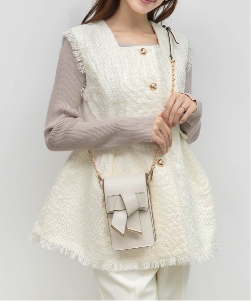 RANDA(ランダ)の「リボンベルトミニショルダーバッグ(ショルダーバッグ・レディース・アイボリー/ブラック/グレイッシュベージュ・FREE)」の6枚目の写真