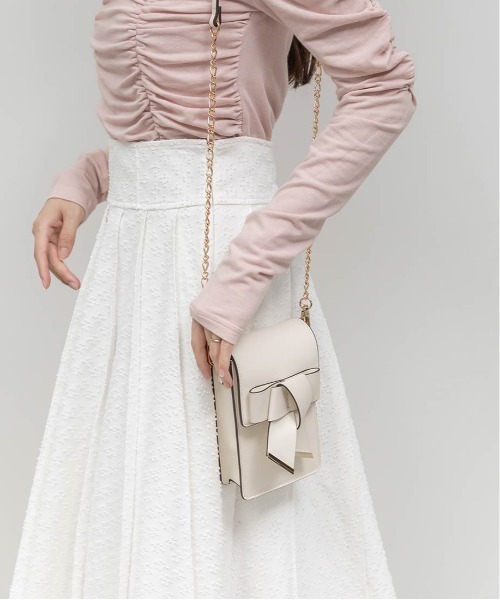 RANDA(ランダ)の「リボンベルトミニショルダーバッグ(ショルダーバッグ・レディース・アイボリー/ブラック/グレイッシュベージュ・FREE)」の7枚目の写真