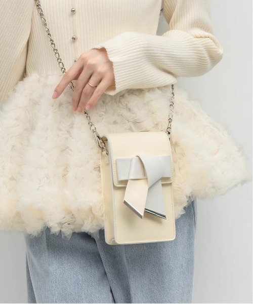 RANDA(ランダ)の「リボンベルトミニショルダーバッグ(ショルダーバッグ・レディース・アイボリー/ブラック/グレイッシュベージュ・FREE)」の14枚目の写真