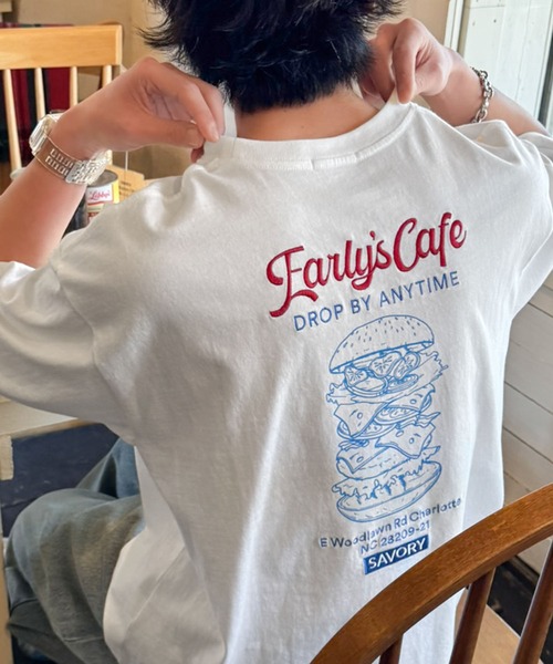 Java（ジャバ）の「《JaVaジャバコラボ》遊び心のあるグラフィックがコーデを盛り上げる！刺繍＆プリント使いダイナーデザインTシャツ（Tシャツ/カットソー・メンズ・チャコールグレー/ホワイト/ピンク・SMALL/MEDIUM/LARGE）」の8枚目の写真