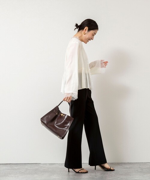 NOLLEY’S Sophi(ノーリーズソフィ)の「ウォッシャブルレーストリミングオーガンジーブラウス(シャツ/ブラウス・レディース・ブラック/オフホワイト・38)」の22枚目の写真