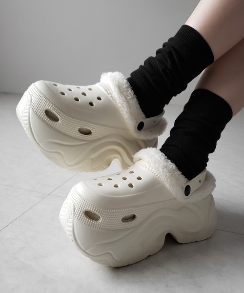 me+em select(ミームセレクト)の「【 2color 】厚底スニーカーソールボアクロッグサンダル / platform sneaker sole boa clog sandals(その他シューズ・レディース・ブラック/アイボリー・LARGE/MEDIUM/SMALL)」の15枚目の写真
