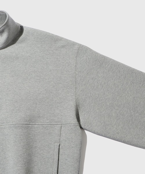 ADAM ET ROPE'（アダムエロペ）の「ダンボールスウェット ハーフジップ プルオーバー（スウェット・メンズ・ブラック/ライトグレー・L/M）」の5枚目の写真