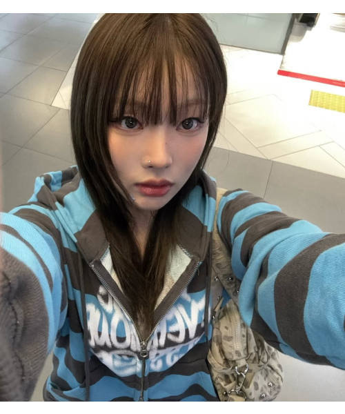 ISTKUNST（イストクンスト）の「PISS OFF ST HOOD ZIP UP_BLUE(IK2EFMM483A)（パーカー・レディース・その他・S/M/L）」の2枚目の写真