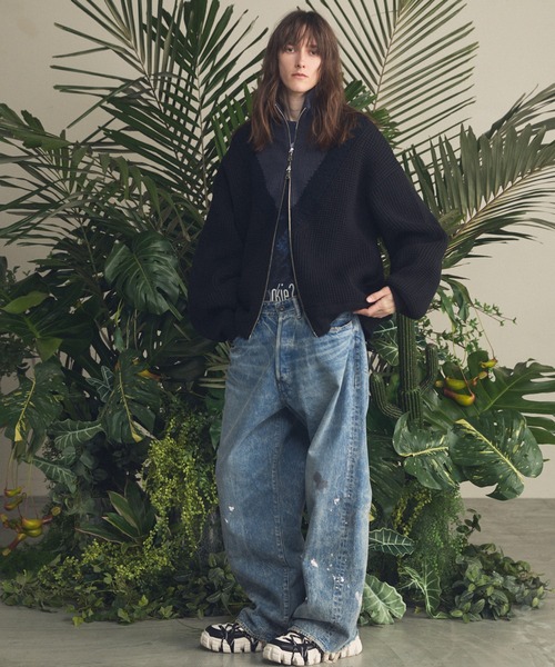 MAISON SPECIAL(メゾンスペシャル)の「《UNISEX》Prime-Over V-neck Panel Switching Drivers Knit Blouson/プライムオーバーV切替ドライバーズニットブルゾン【MAISON SPECIAL/メゾンスペシャル】(カーディガン/ボレロ・メンズ・アイボリー/ブラック・0/1/2)」の3枚目の写真