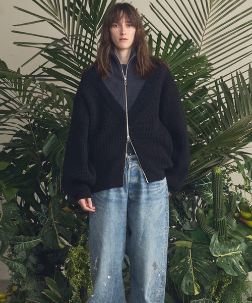 MAISON SPECIAL(メゾンスペシャル)の「《UNISEX》Prime-Over V-neck Panel Switching Drivers Knit Blouson/プライムオーバーV切替ドライバーズニットブルゾン【MAISON SPECIAL/メゾンスペシャル】(カーディガン/ボレロ・メンズ・アイボリー/ブラック・0/1/2)」の5枚目の写真