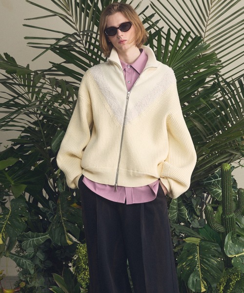 MAISON SPECIAL(メゾンスペシャル)の「《UNISEX》Prime-Over V-neck Panel Switching Drivers Knit Blouson/プライムオーバーV切替ドライバーズニットブルゾン【MAISON SPECIAL/メゾンスペシャル】(カーディガン/ボレロ・メンズ・アイボリー/ブラック・0/1/2)」の10枚目の写真