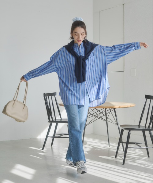 ANGIE（アンジー）の「着丈が選べる オーバーサイズ バンドカラー シャツ / ストライプ / 無地（シャツ/ブラウス・レディース・ブラウン系その他/ブルー系その他/オフホワイト/ブラック/ホワイト系2/ホワイト系1/ライトパープル/ブルー系1/ライム/ライトピンク/ブラウン系1・MT/MEDIUM）」の21枚目の写真