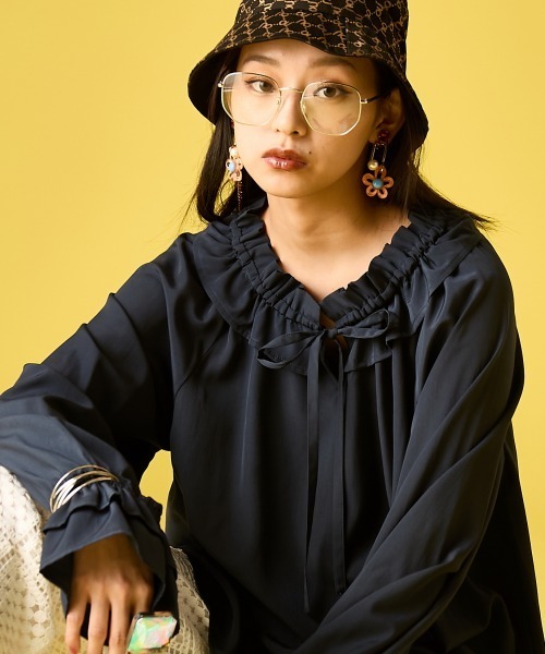 GEVS.(ジェイヴィス)の「フリルラグランブラウス<大きいサイズ有>GEVS.(シャツ/ブラウス・レディース・イエロー/ネイビー・M/L/LL/3L/4L/5L)」の18枚目の写真