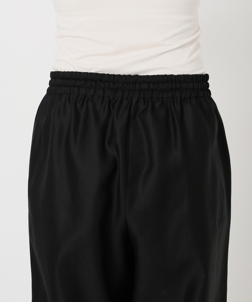 IENA LA BOUCLE（イエナラブークル）の「IENA LA BOUCLE コットンサテンイージーパンツ（その他パンツ・レディース・ブラック/ベージュ/ブラウン・40/38/36/34）」の14枚目の写真