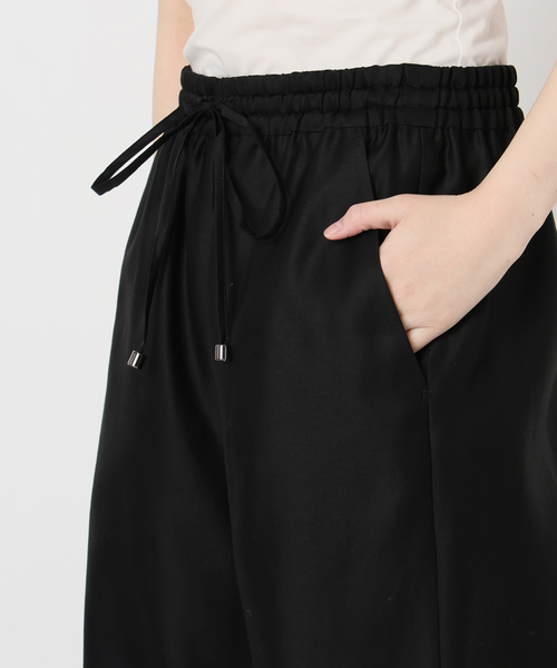 IENA LA BOUCLE（イエナラブークル）の「IENA LA BOUCLE コットンサテンイージーパンツ（その他パンツ・レディース・ブラック/ベージュ/ブラウン・40/38/36/34）」の15枚目の写真